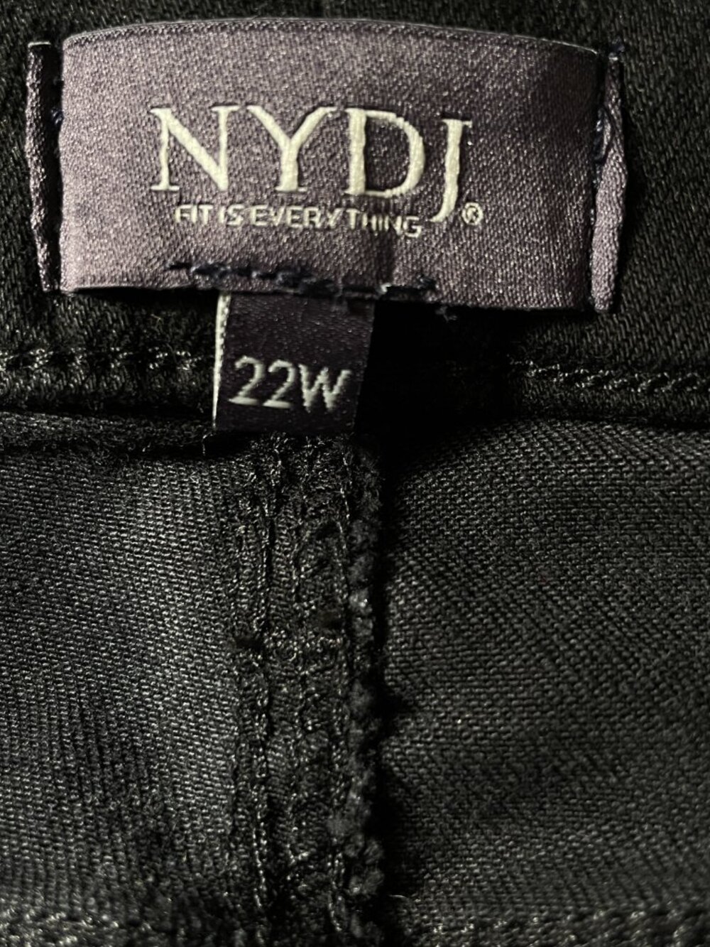 NWT NYDJ Sheri Slim Black Denim Stretch Crop Jeans in Women's 22W - Picture 3 of 16
